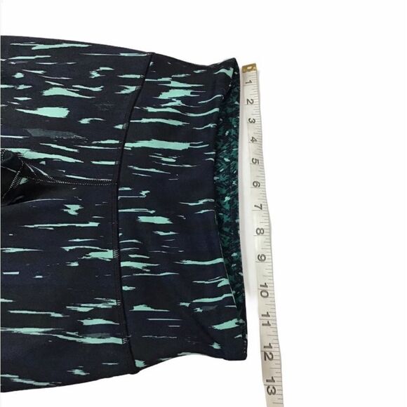 Lululemon Wunder Under Crop III Painted Animal Print Menthol Black Size 4 - Picture 4 of 10
